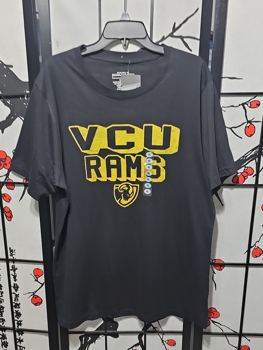 Colosseum Black VCU Rams Black Yellow Graphic Tee XL New